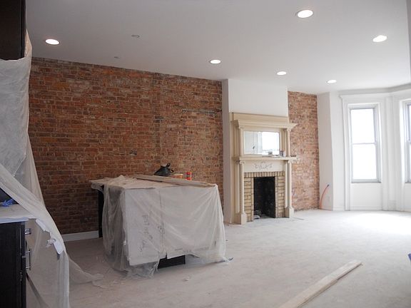 5th image of 691 Rogers Ave