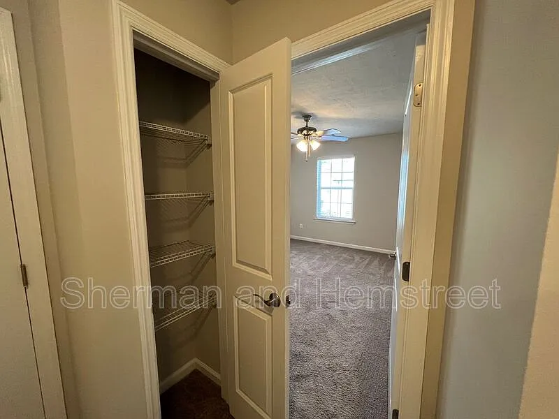 Joiner Crossing Apartments — Photo 3