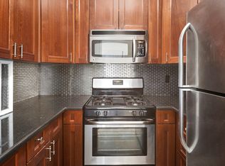 414 W 44th St APT 6D, New York, NY 10036