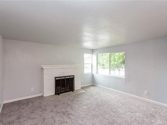 4th image of 12846 1st Ave S Unit B