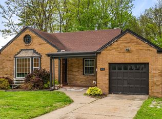 418 60th St, Des Moines, IA 50312