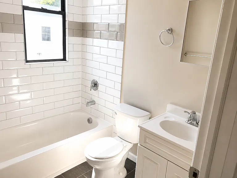 1324 Clinton Ave #8 — Photo 2