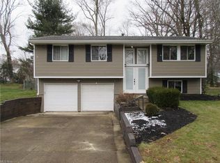 178 Oakhurst Dr, Munroe Falls, OH 44262