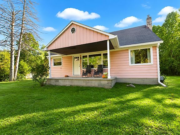 4th image of 22939 Sherwood Rd