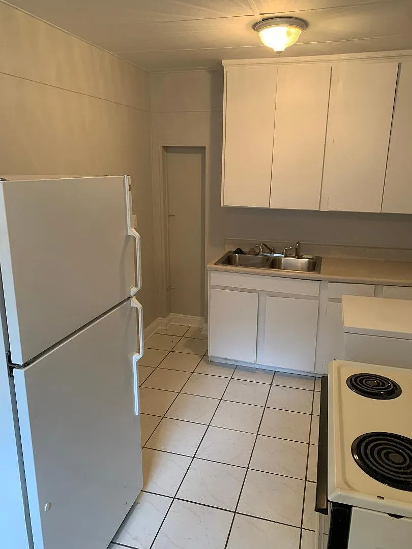 1 bed, 700 sqft, $1,075 — Photo 4