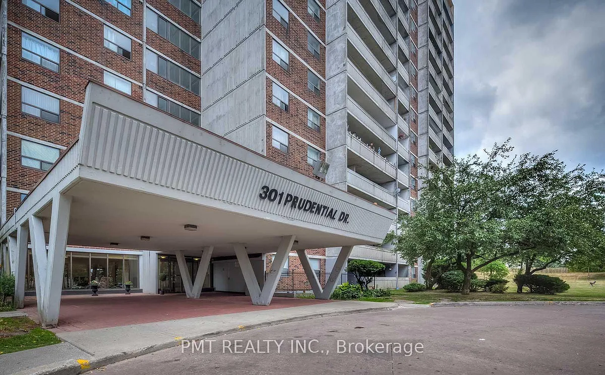 Photo 1 of 39 - 301 Prudential Dr #407 - Toronto, ON Primary Photo - 301 Prudential Dr #407