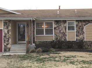 836 W Beverly Hills Dr, Springfield, MO 65803