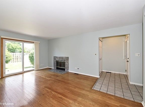 2nd image of 238 N Walnut St APT A