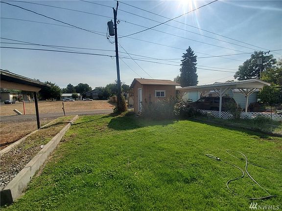 5th image of 305 S Birch St