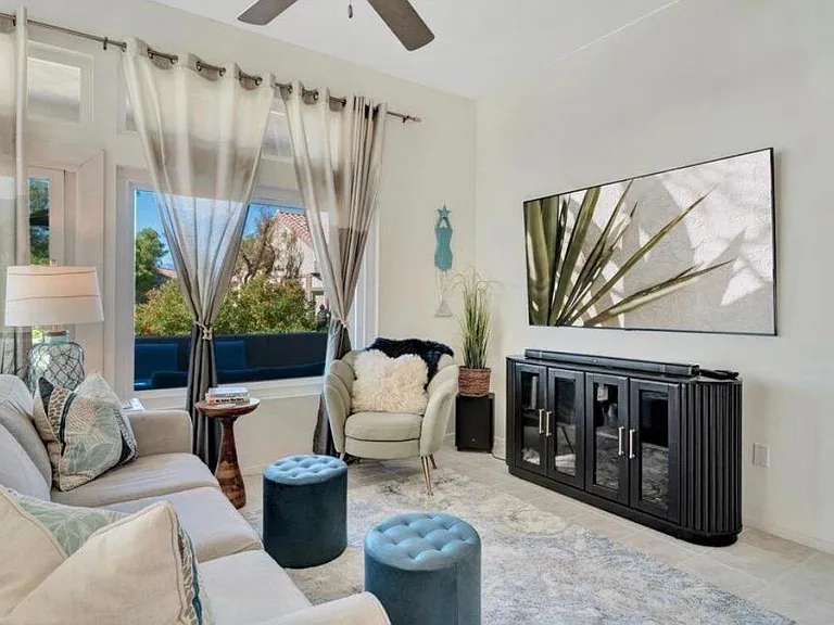 38635 Orangecrest Rd — Photo 5