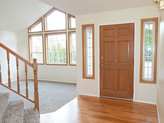 4th image of 21111 75th St E