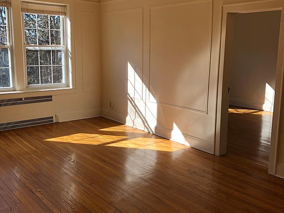 3rd image of 170 Irvington Ave APT 305
