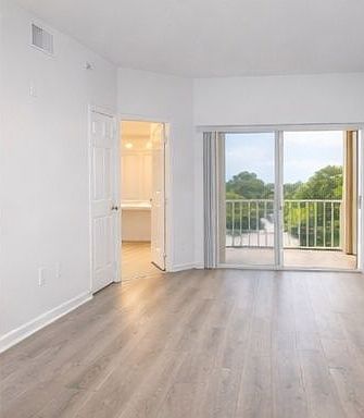 1st image of 2100 Greenview Shores Blvd APT 523