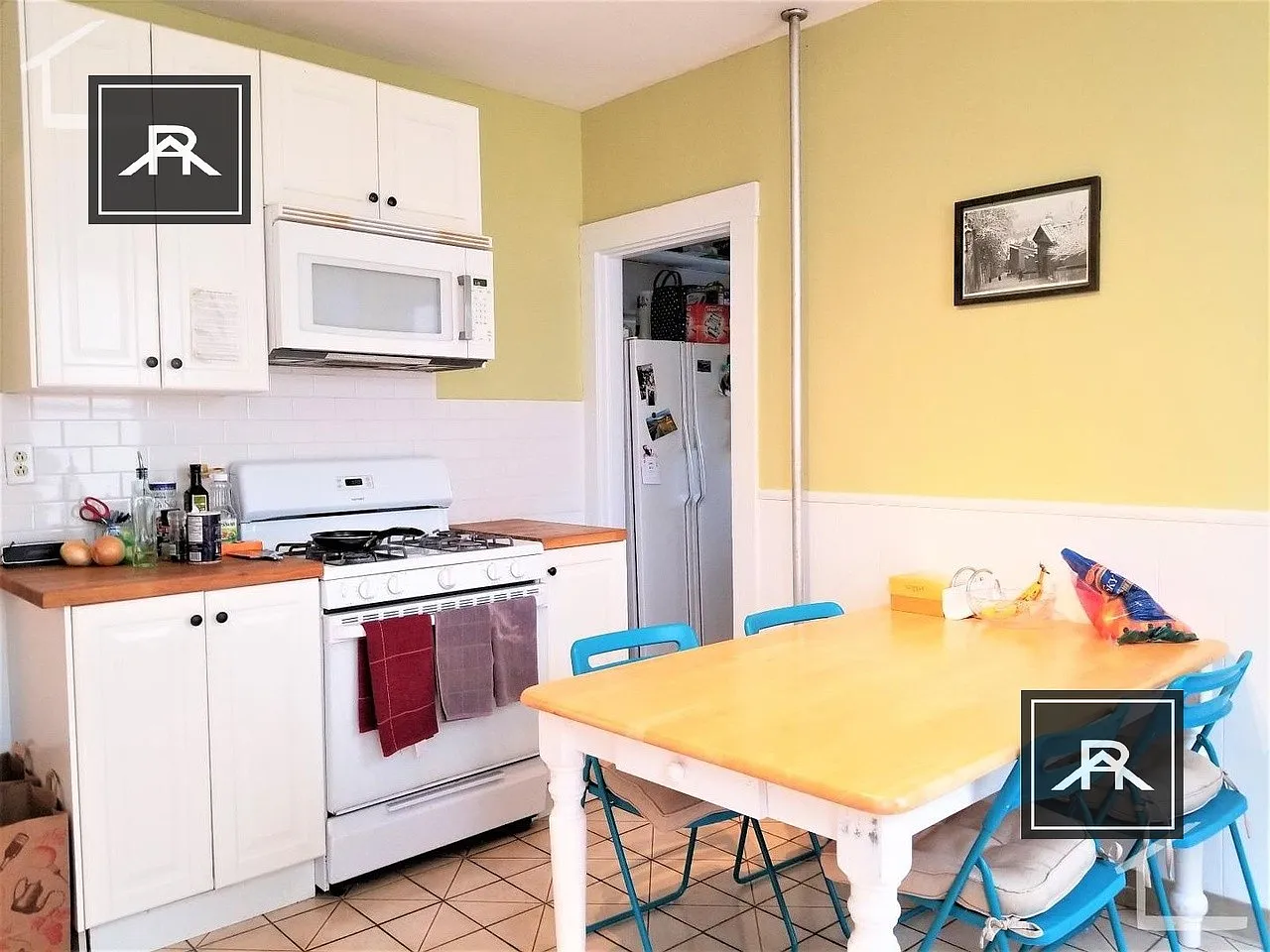 3 bed, 1.0 bath, 1300 sqft, $4,300 — Photo 4