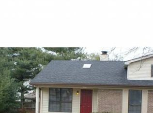 3744 Chamberlain Ct, Louisville, KY 40241