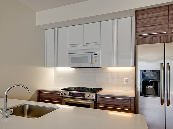 4th image of 134 Montague St APT 5