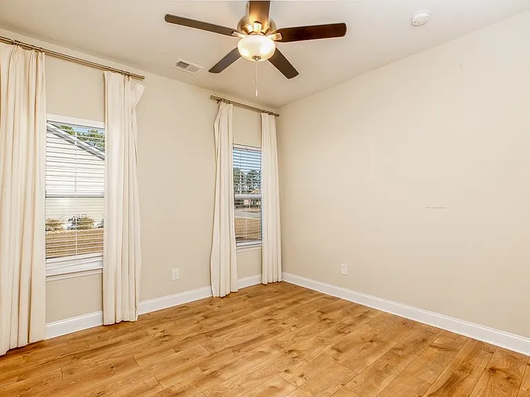 1208 Ficus Dr — Photo 18