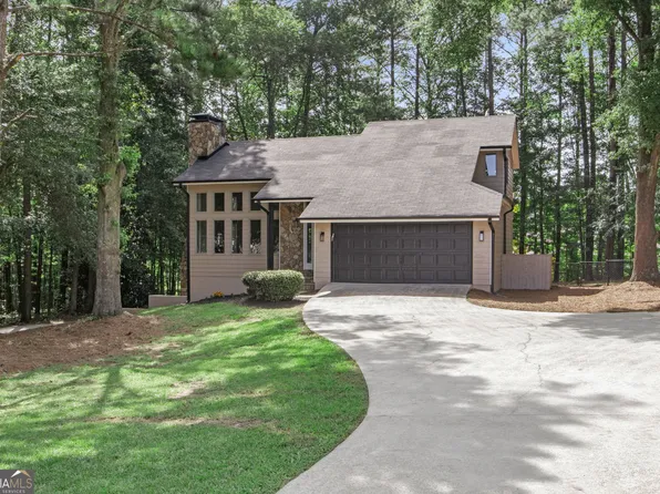 152 Oakdale Rd, Griffin, GA 30224