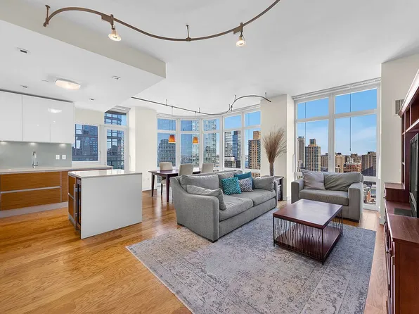 555 W 59th St APT 29A, New York, NY 10019