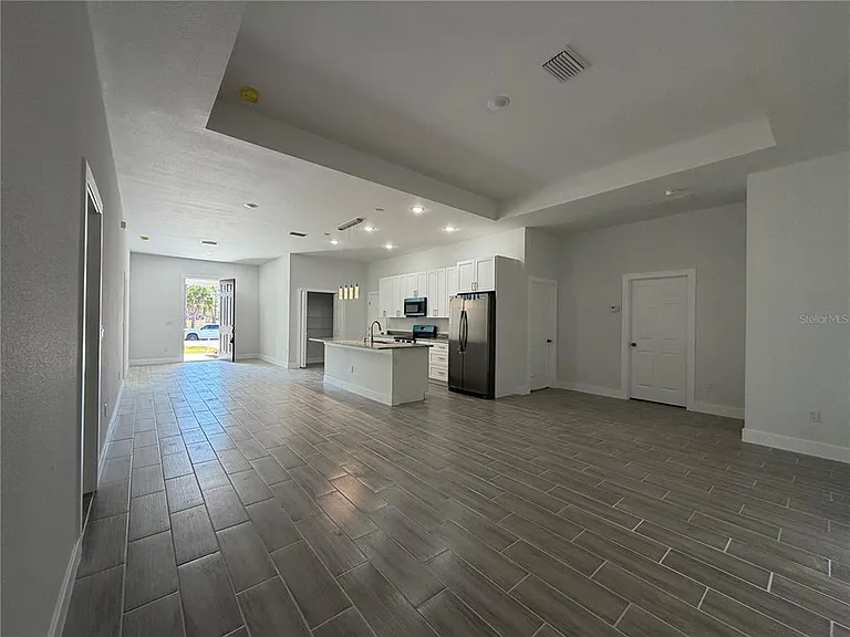 358 Albatross Rd — Photo 11