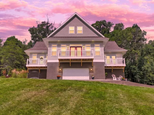 1071 Lake Katharine Rd, Jackson, OH 45640