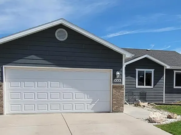 1333 Symons St, Laramie, WY 82070