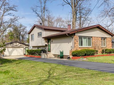 410 E Maple Ave, Mundelein, IL, 60060