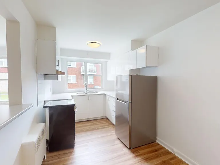 362 McArthur Ave #388-390 — Photo 16