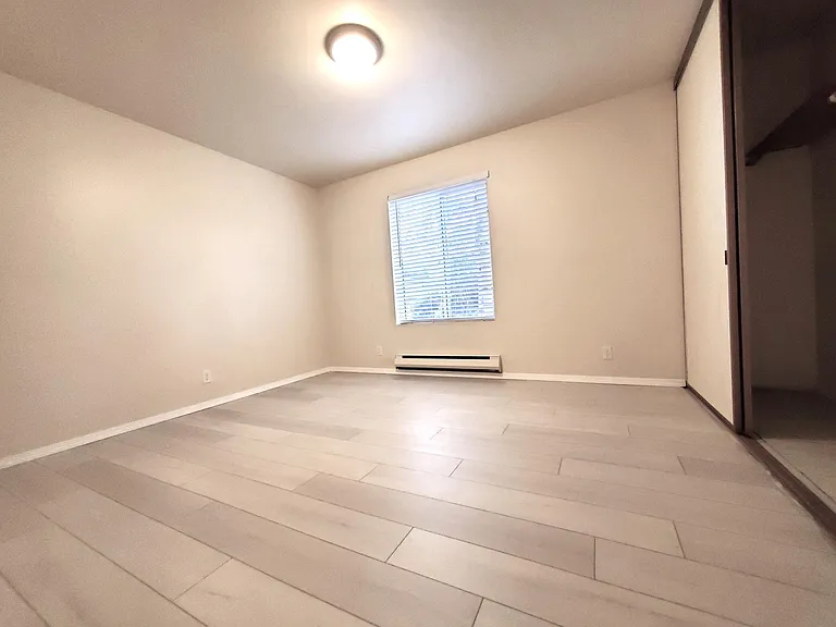 6515 35th Ave NE #101 — Photo 12