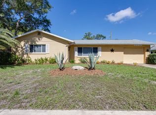 6514 Roxbury Dr, Sarasota, FL 34231