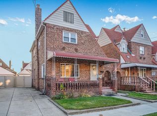 131-17 227th St, Laurelton, NY 11413
