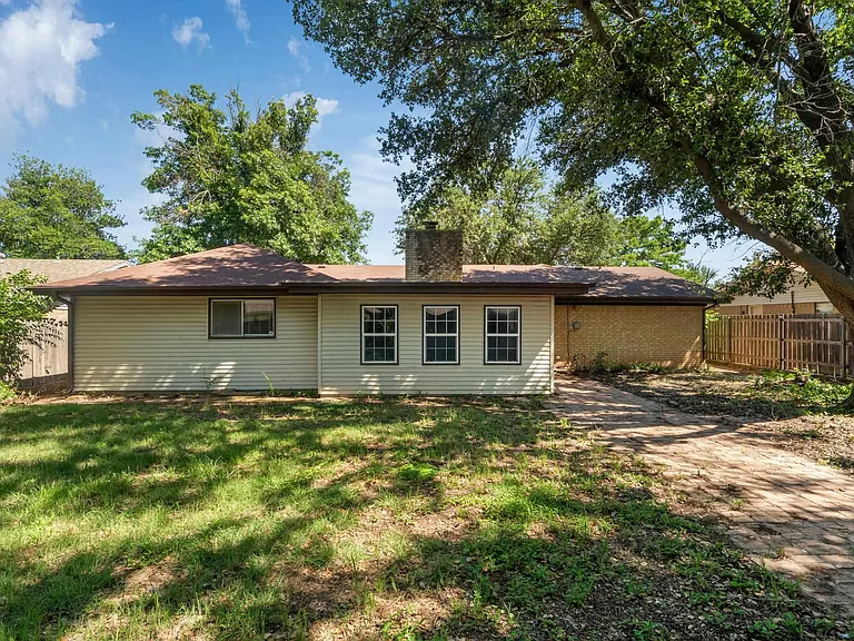 3510 Kent Ln — Photo 34