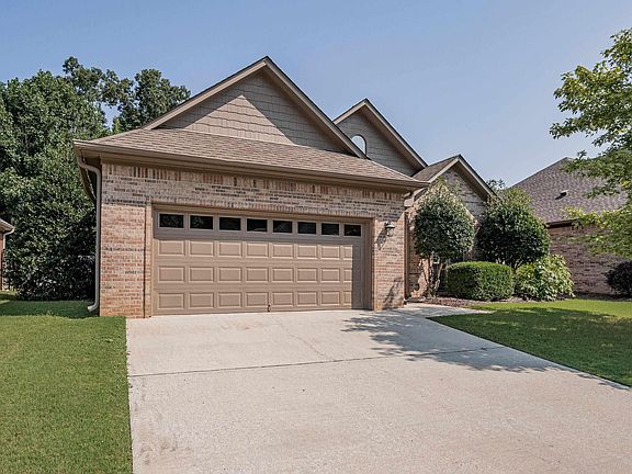 2nd image of 3070 Crossings Dr