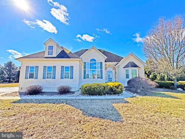 1081 Thomas Davis Dr, Clayton, DE 19938