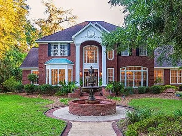 200 Douglas Pointe Dr, Bainbridge, GA 39819