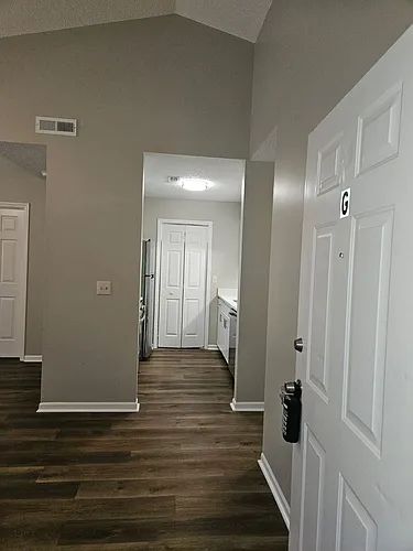 Three bedroom, two bath condo in High Point Photo 1