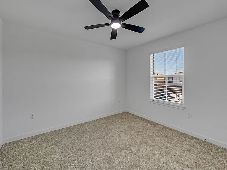 12628 Hereford Ave — Photo 26