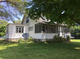 865 Nickerson Ave, Benton Harbor, MI 49022