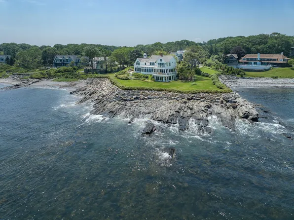 16 Running Tide Road, Cape Elizabeth, ME 04107