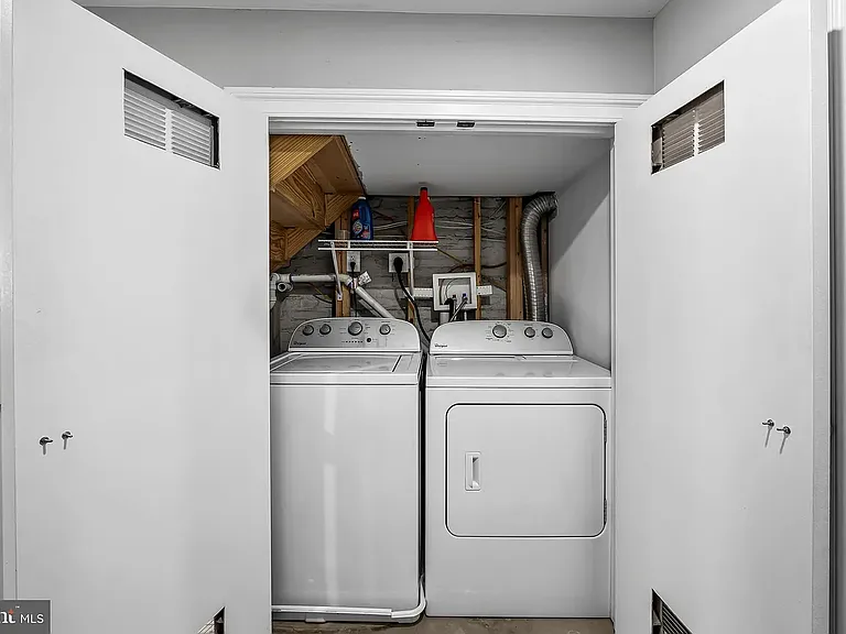 1011 Patapsco St — Photo 22