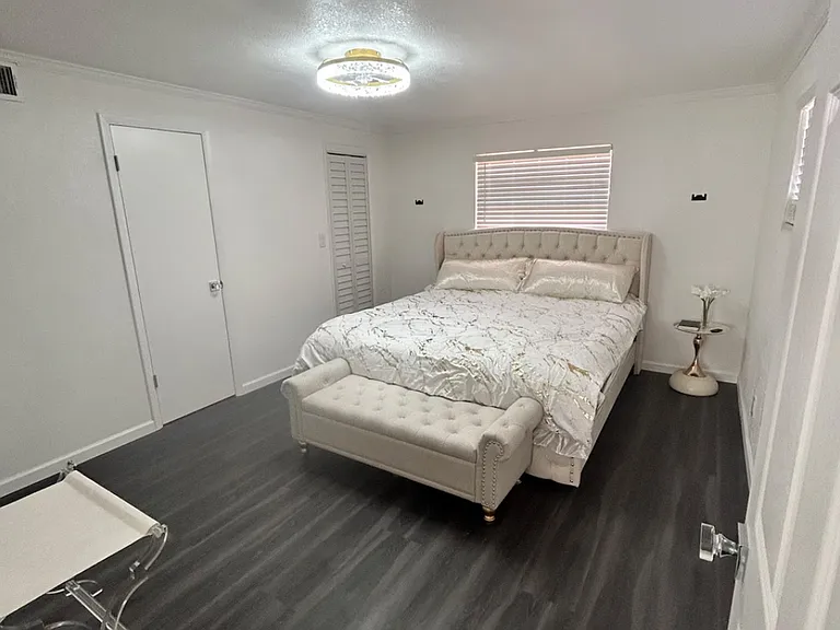 2719 Boca Ciega Dr N — Photo 5
