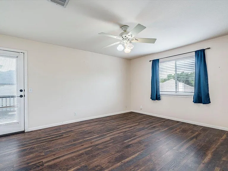 260 Tobin Dr — Photo 18