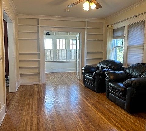 2nd image of 176-178 Hillside Ave #176