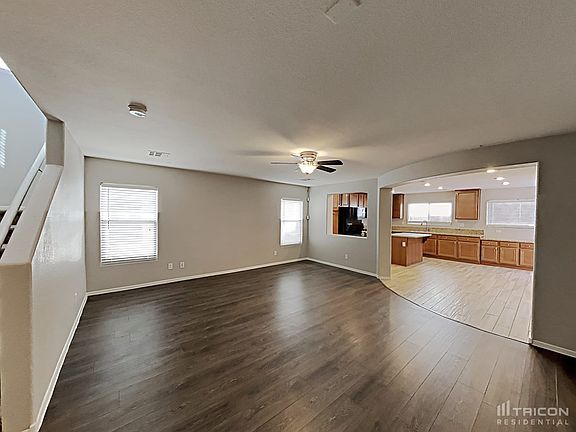 4th image of 732 Loughton St