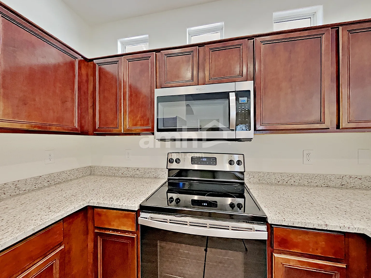 4 bed, 2.0 bath, 1894 sqft, $2,530 — Photo 4