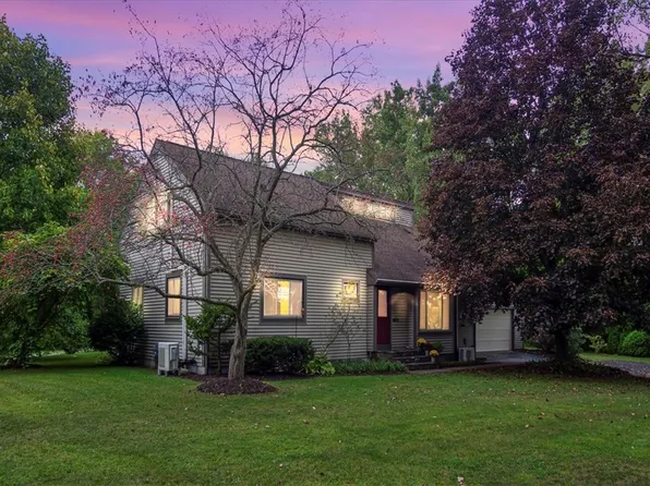 6623 Furnace Rd, Ontario, NY 14519