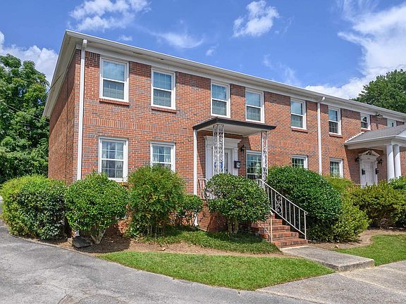 3rd image of 1912 Laurel Rd #1912