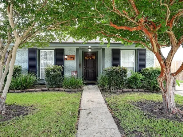 845 Lawrence St, Gretna, LA 70056