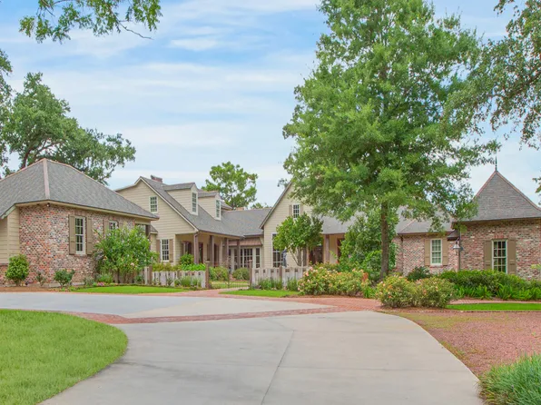 1406 E Bayou Pkwy, Lafayette, LA 70508