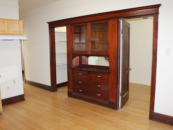 5th image of 5504 W 25th Pl